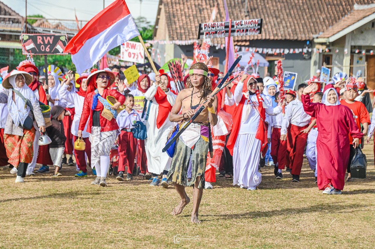 Karnaval Budaya Meriahkan Peringatan HUT RI di Desa Kertayasa