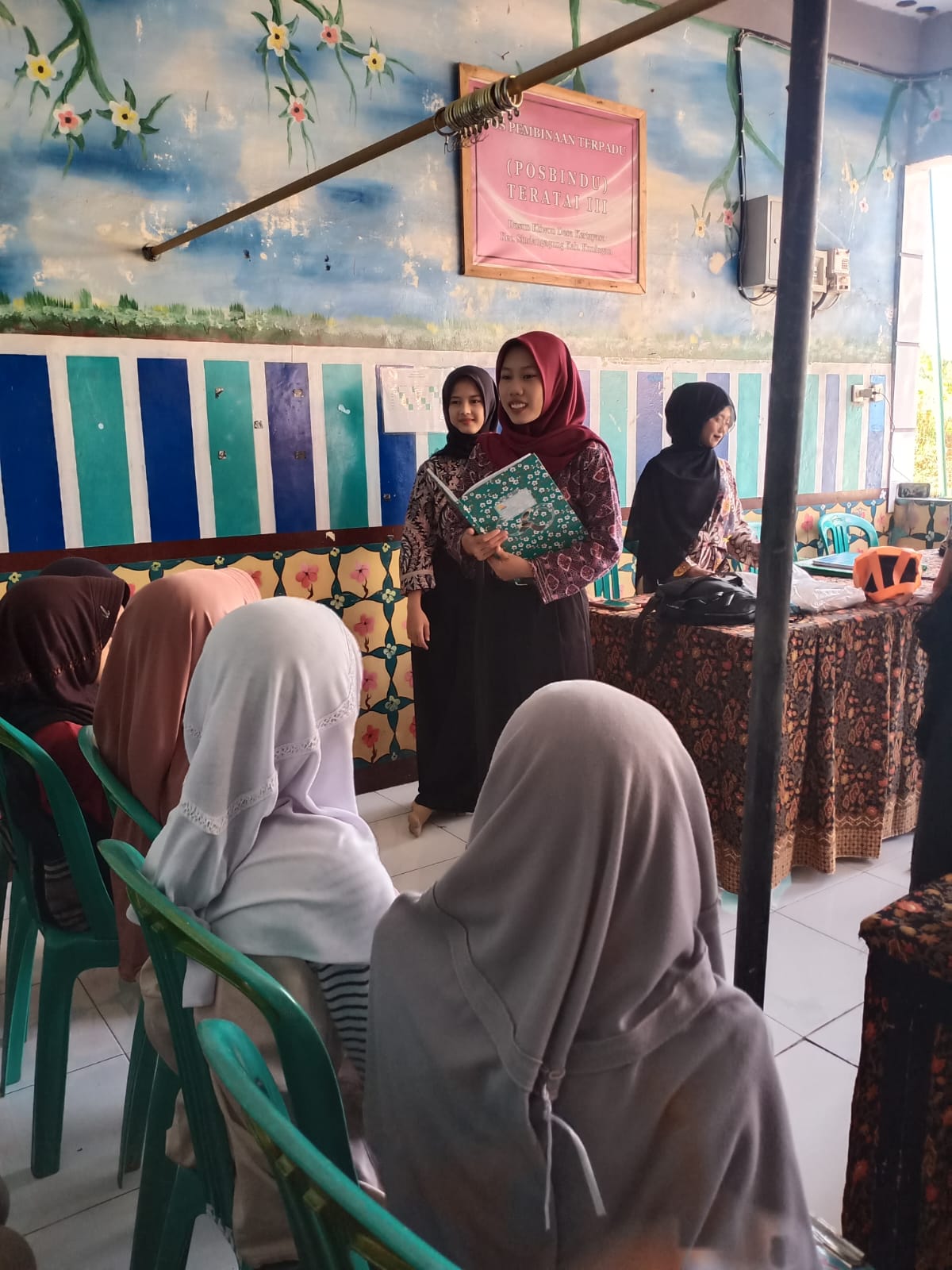 Posyandu Remaja Desa Kertayasa Tingkatkan Kesehatan Remaja Lewat Pemeriksaan dan Edukasi Gizi